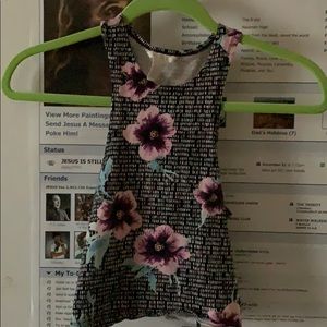 Black floral print crop top